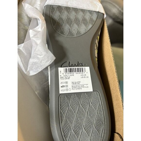 Clarks Women's Carly Hope Ballet Flat Grey Text Animal Print NEW 6.5 W - Picture 7 of 9